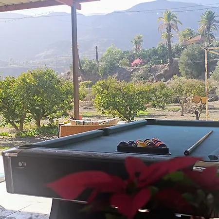 La Casa De La Pradera * Santa Lucia